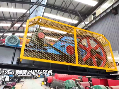 2PGT400*250彈簧對輥破碎機發往:江西·南昌 2PGT400*250彈簧對輥破碎機發往:江西·南昌